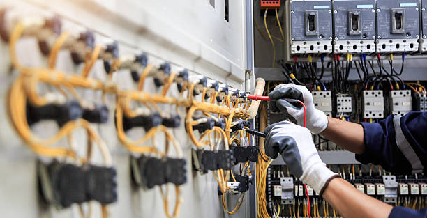 Professional Electrician technician working in Forest Heights, TX